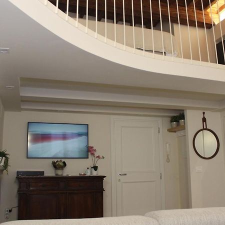 Art Apartment Santa Croce Suite Флоренция Екстериор снимка
